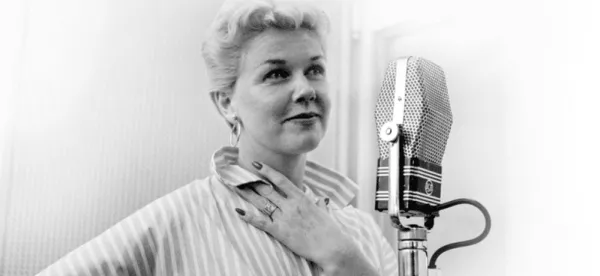Doris Day est-il vivant ? Que fait-elle aujourd'hui ? Sa biographie : conjoint, valeur nette, fils Terry Melcher, domicile, nécrologie