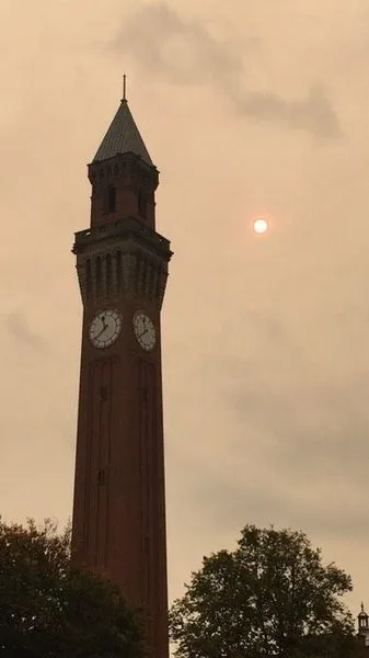 Saule Birmingemā šobrīd izskatās kā pasaules gals, un lūk, kāpēc
