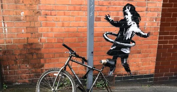 Lenton ၏ မူရင်း Banksy အနုပညာလက်ရာကို Suffolk ရှိ ပြတိုက်တစ်ခုတွင် ထုတ်ဖော်ပြသခဲ့သည်။
