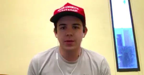 Bitte hör auf, meinen Trump-Hut zu stehlen, sagt ein schrecklicher Student, dem seine „Make America Great Again“-Mütze geklaut wurde