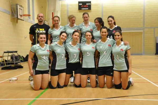 Équipe féminine de volley-ball de Cambridge