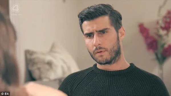 L’image peut contenir : made in chelsea triche, made in chelsea, barbe, homme, visage, humain, personne