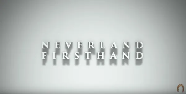 L’image peut contenir : Neverland Firsthand, Michael Jackson, famille, documentaire, regarder, Leaving Neverland, nombre, symbole, mot, alphabet, texte